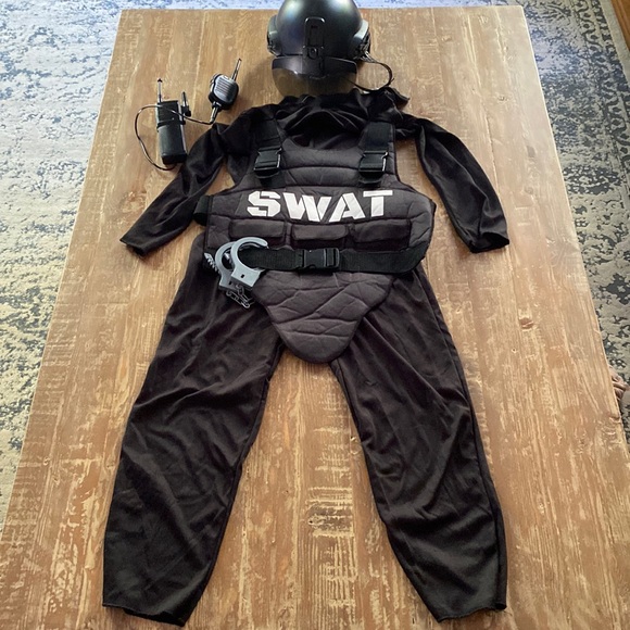 S.W.A.T Halloween custom size small (Boys ages 4-7)